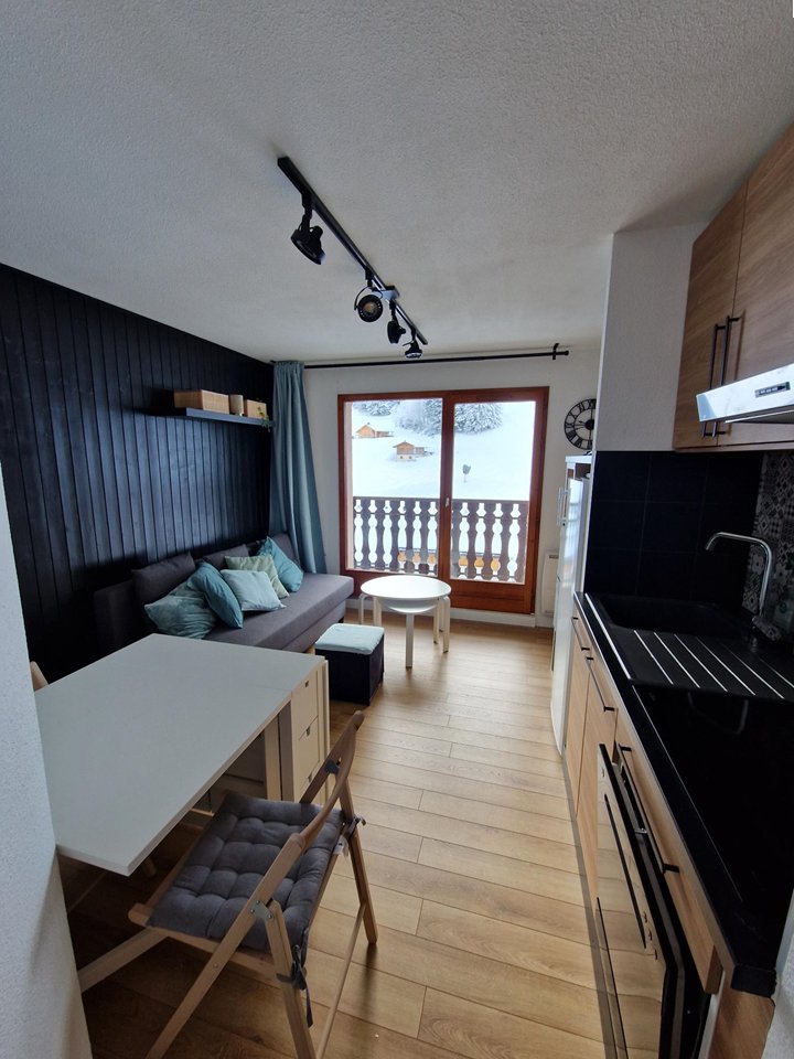 RESIDENCE DE DROUZIN  (  )