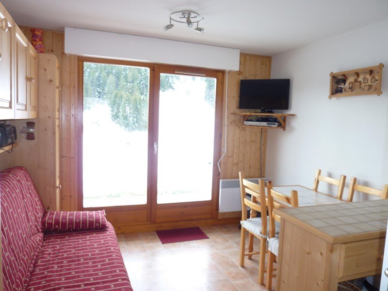 RESIDENCE DE DROUZIN  (  )