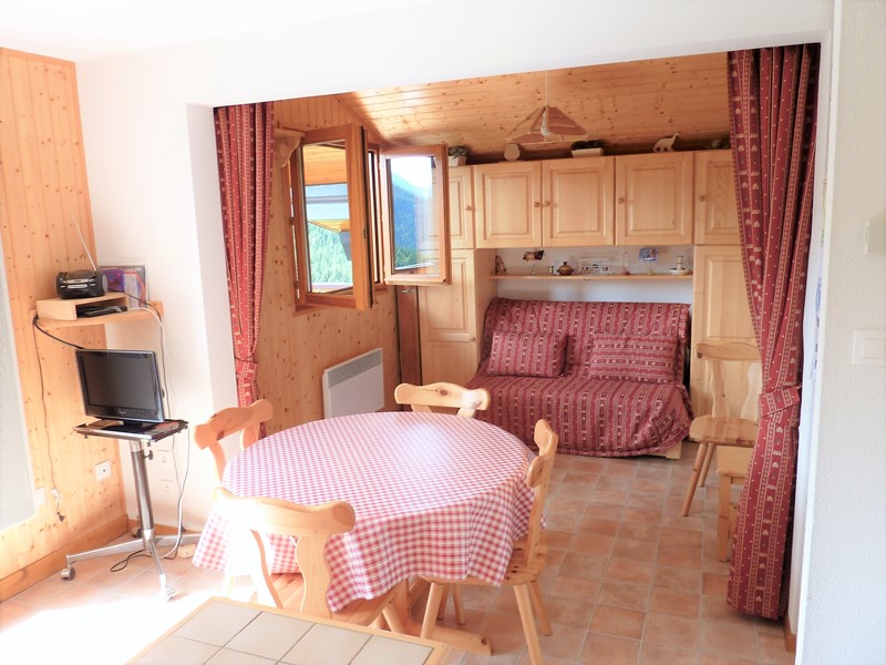 RESIDENCE DE DROUZIN  (  )